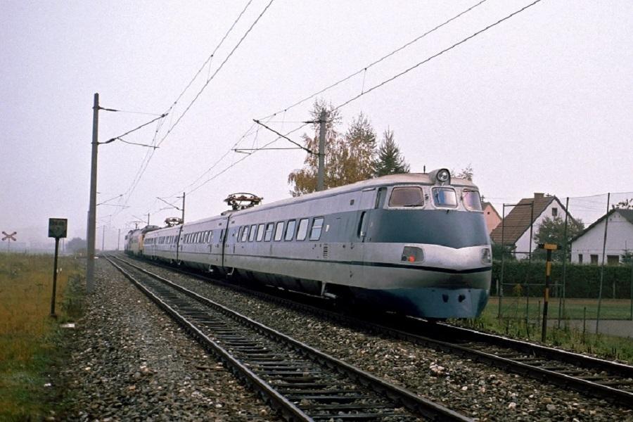 KM-22971-FS-ETR401-Pendolino-Me--111-050-Lind-bei-Zeltweg-19101988